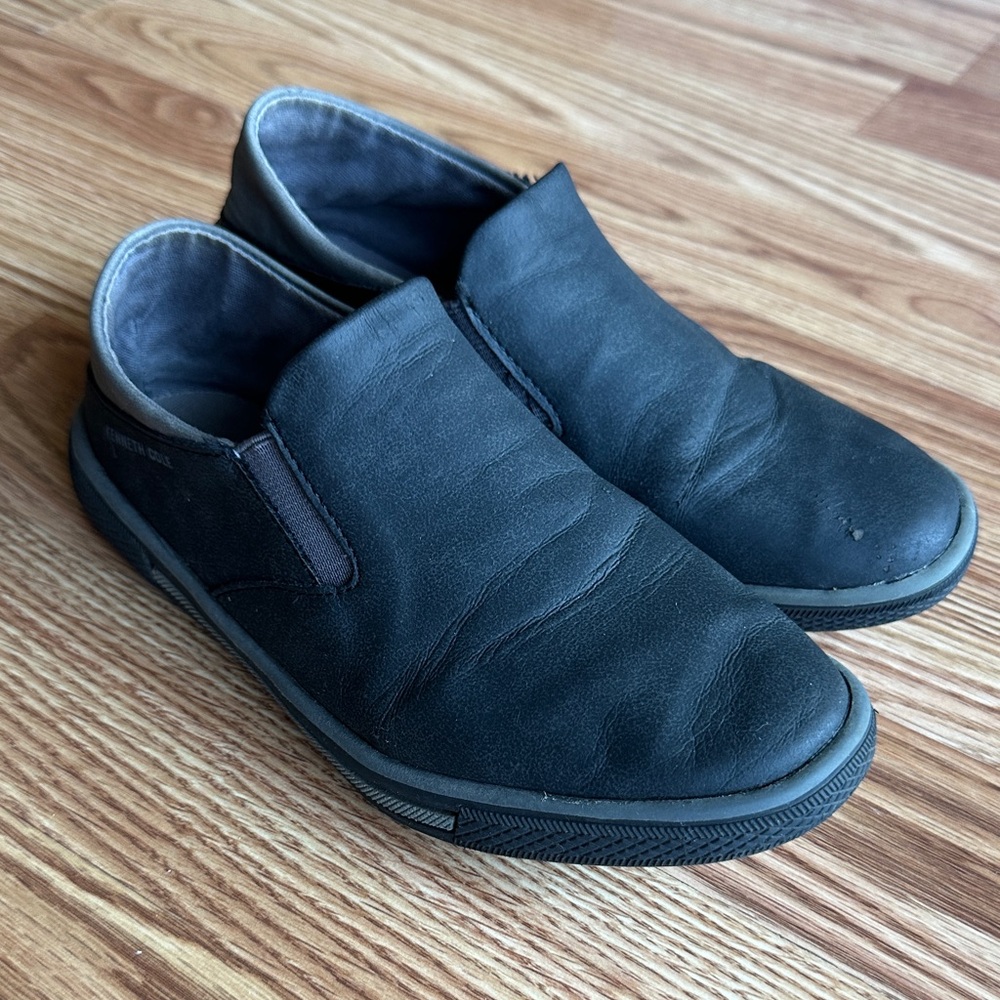 Kenneth Cole Kids Black Moccasins